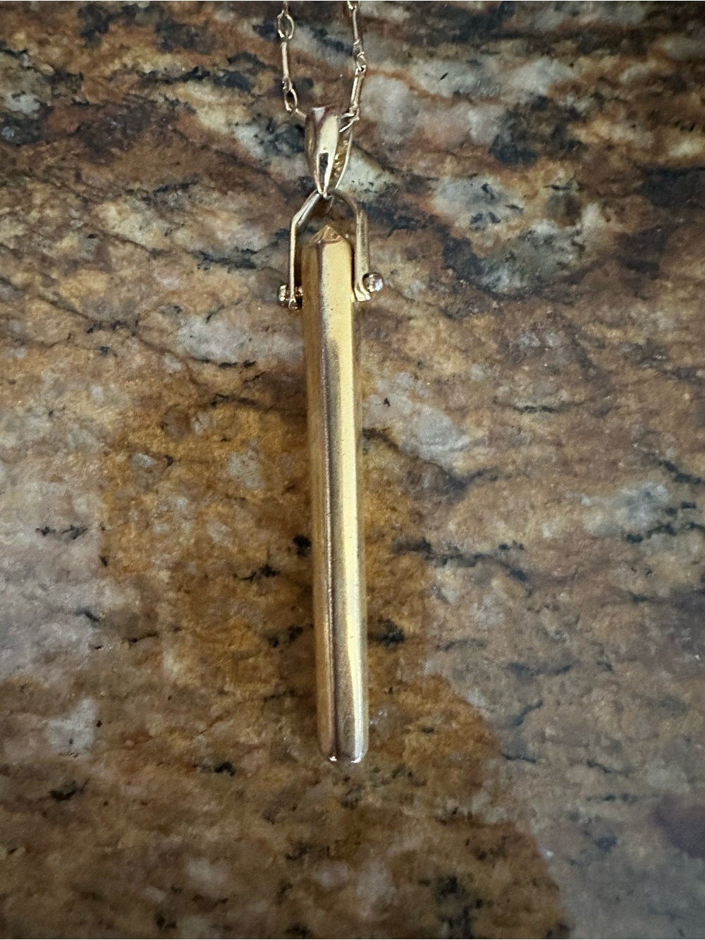 Stella & Dot Gold Vertical Bar Pendant Necklace